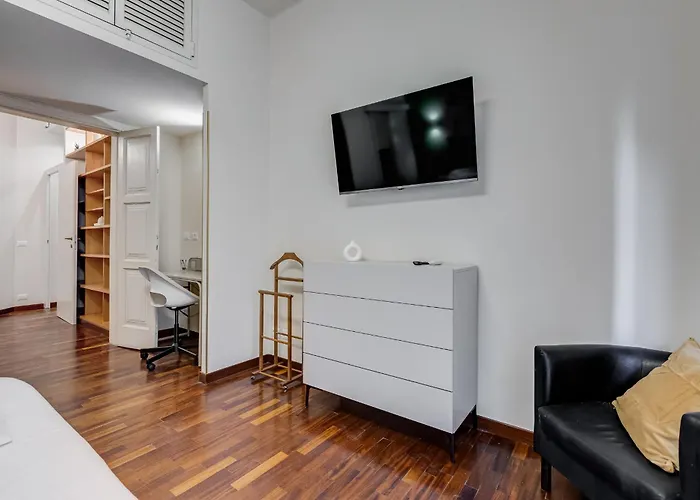 Vivilo Collection - Astura Modern Apartment