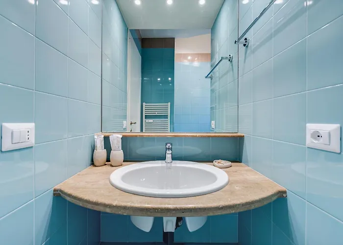 Vivilo Collection - Astura Modern Apartment
